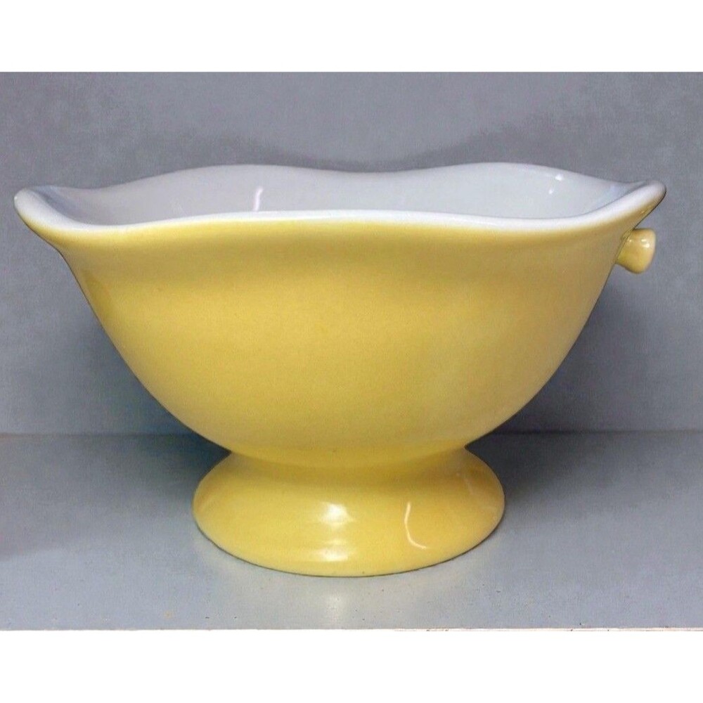 Target Home Yellow Footed Bowl Scalloped Rim Ceramic Pastel Pedestal Dish￼